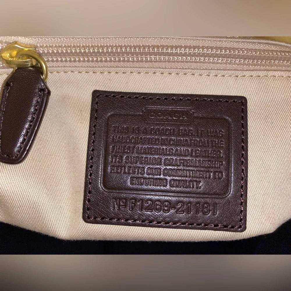 COACH shoulder bag brown - New with tags and only used once. - Picture 6 of 10